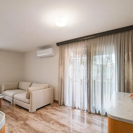 Hotel Nik Luxury