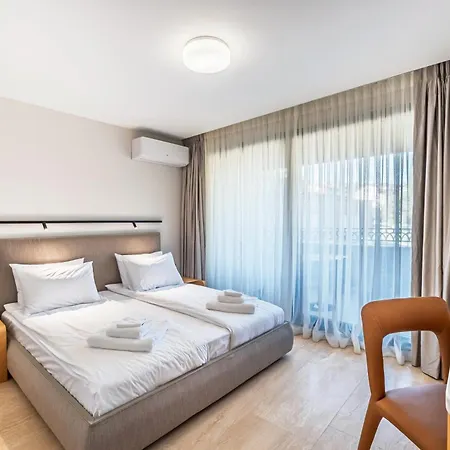 Nik Luxury 2* Sandanski