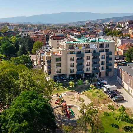 Nik Luxury Hotel 2*