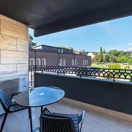 Nik Luxury 2* Sandanski