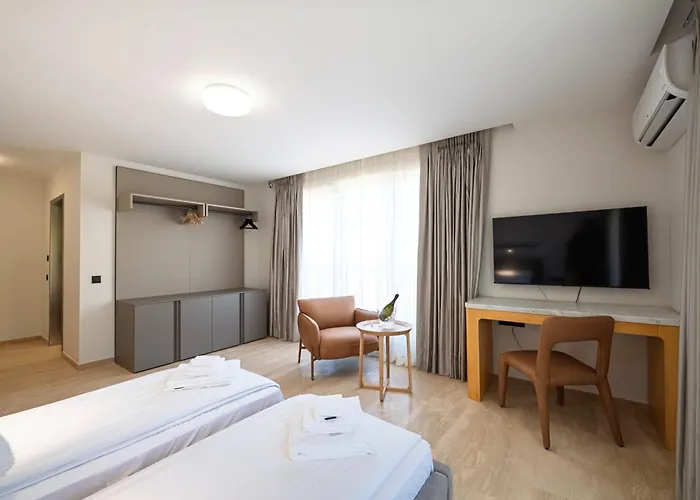 Nik Luxury Szálloda Szandanszki