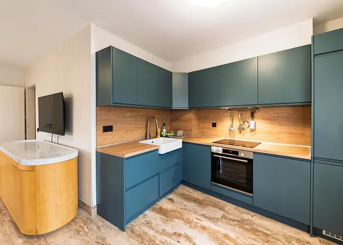 Nik Luxury Szálloda 2*